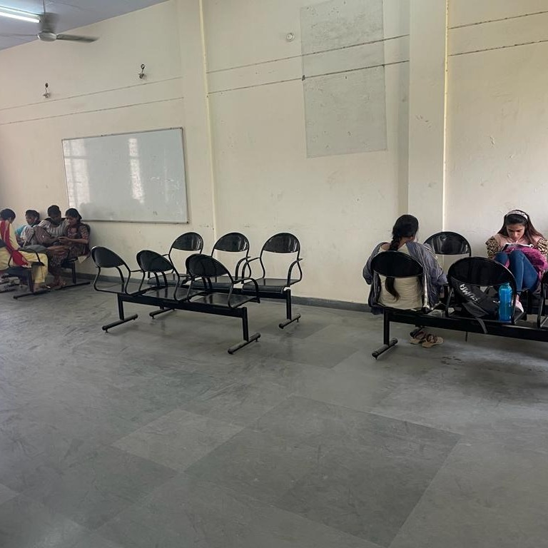Girl's Common Room in DAV (PG) College, Karnal